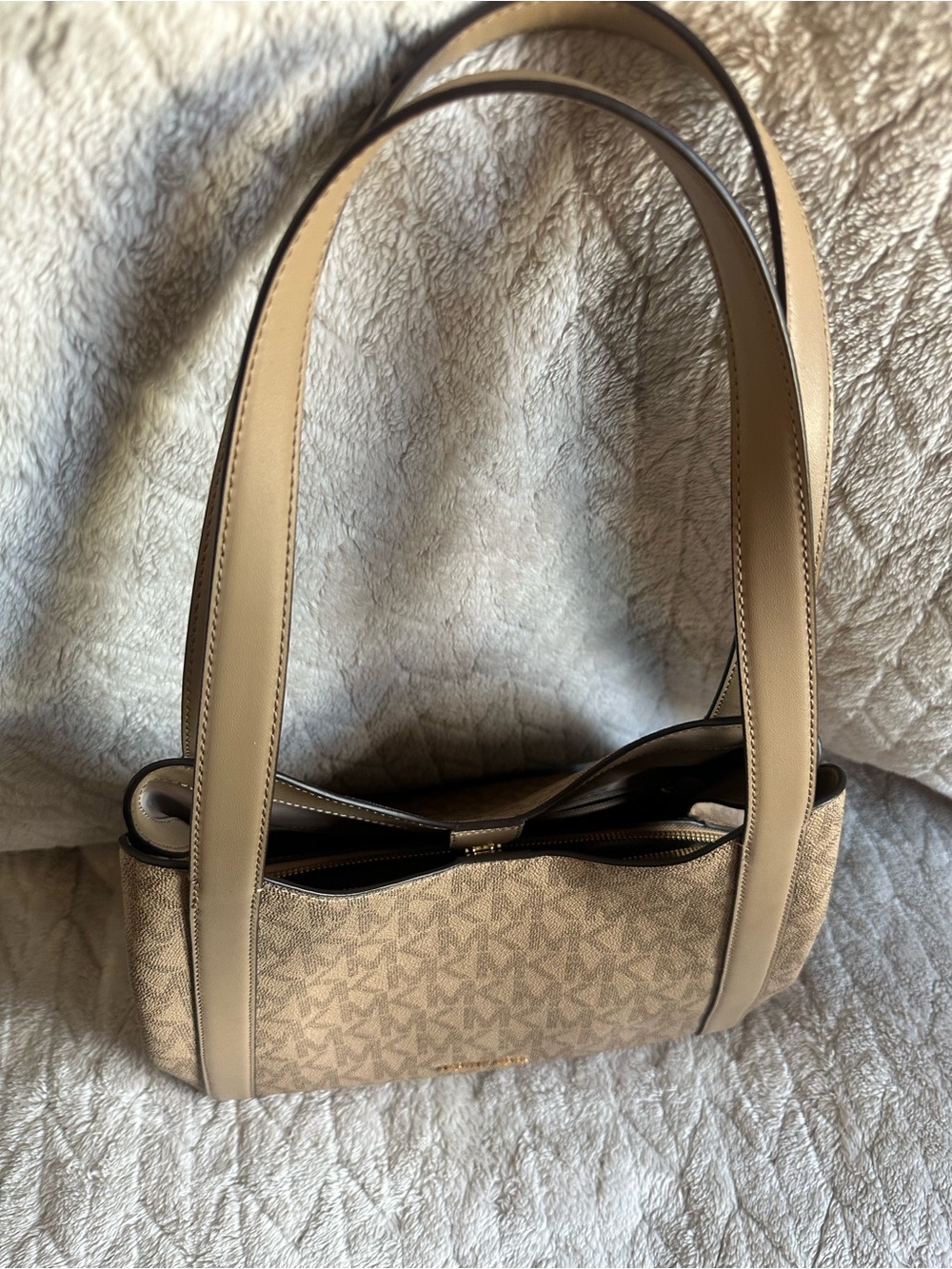 Michael Kors Beige/Tan Signature Rosemary MK Logo Shoulder Bag - Picture 3 of 7